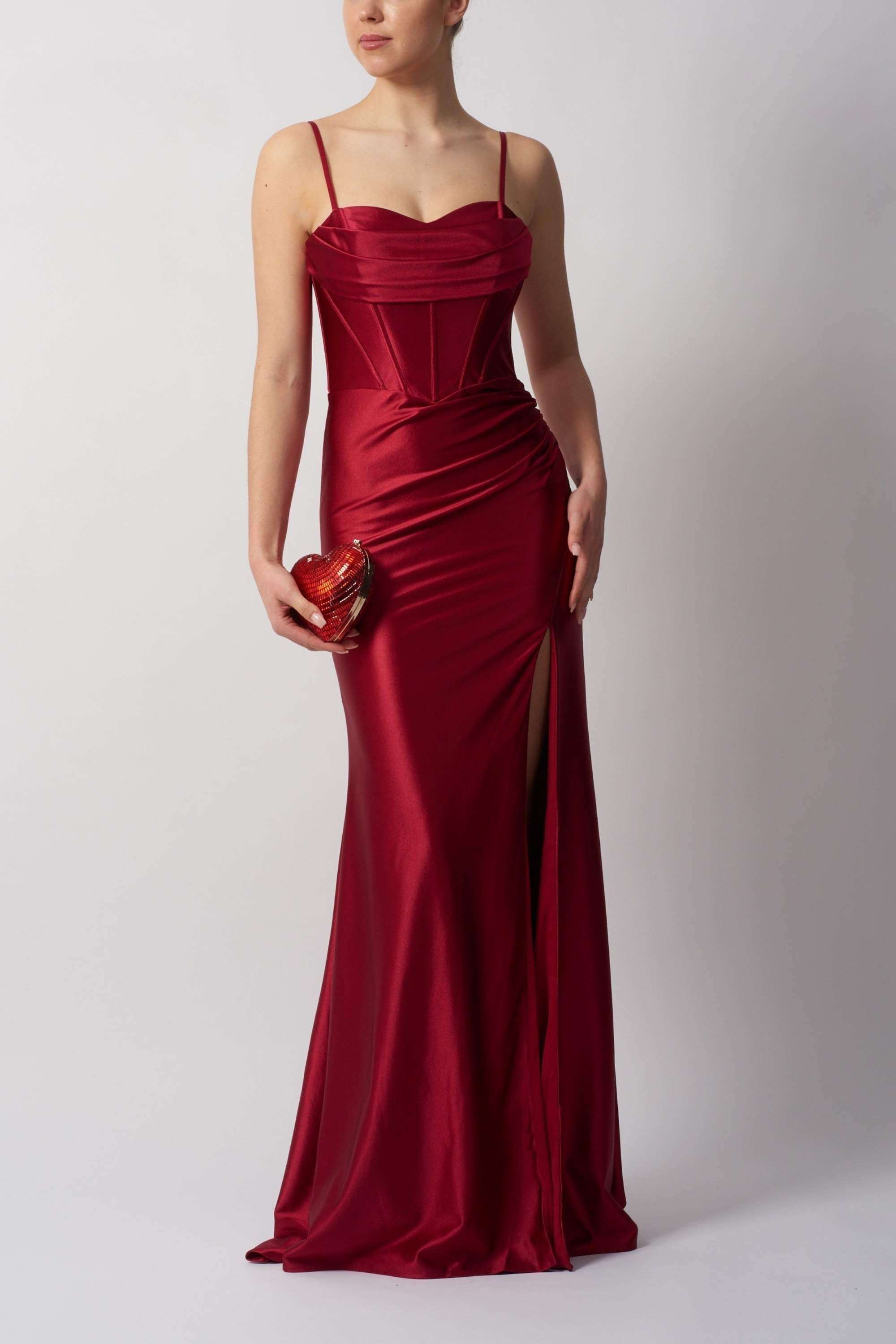 Berry Evening Dress - Red Jersey Gown | Fitted Eveningwear Berry Evening Dress - Red Jersey Gown | Fitted Eveningwear