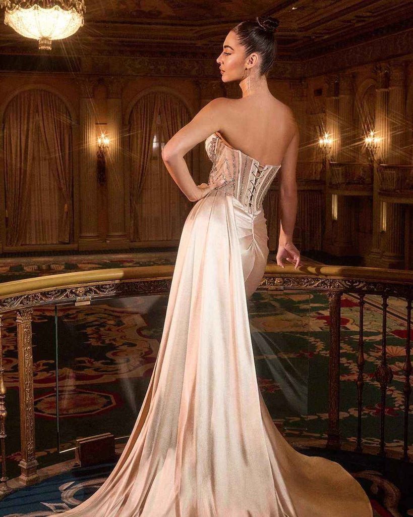 Red carpet evening gowns and glamorous formal dresses at Cargo Clothing Cornwall.