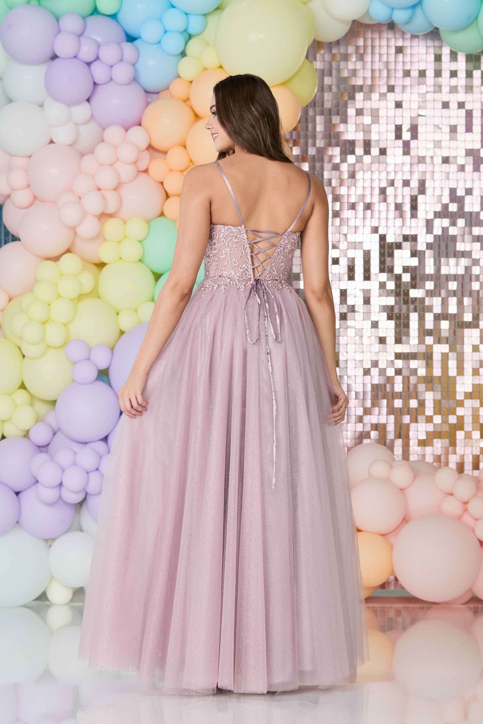 Ballkleider  Trendy Kleider | Elegante &amp; Moderne Designs