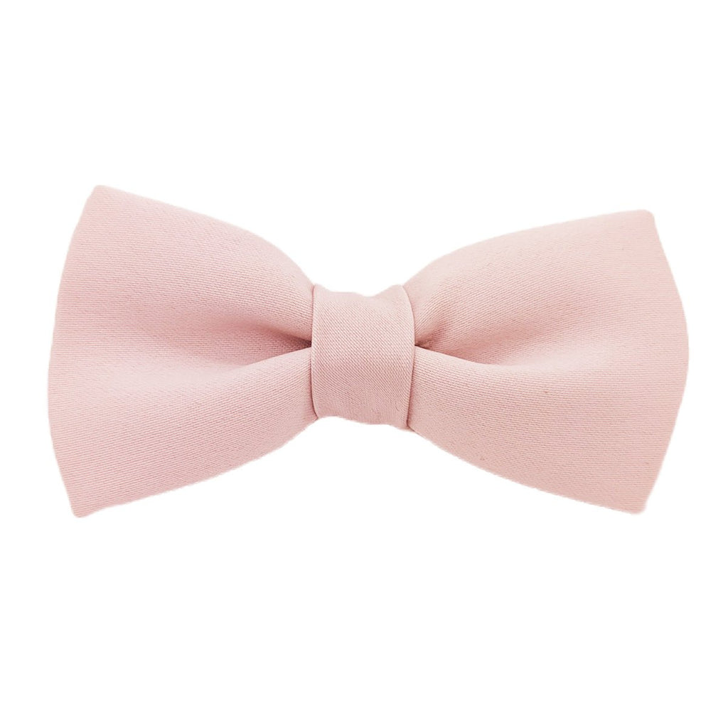 Handmade Blush Pink Boys Bow Tie without strap, ideal for weddings. Soft fabric and elegant design for children’s formalwear.